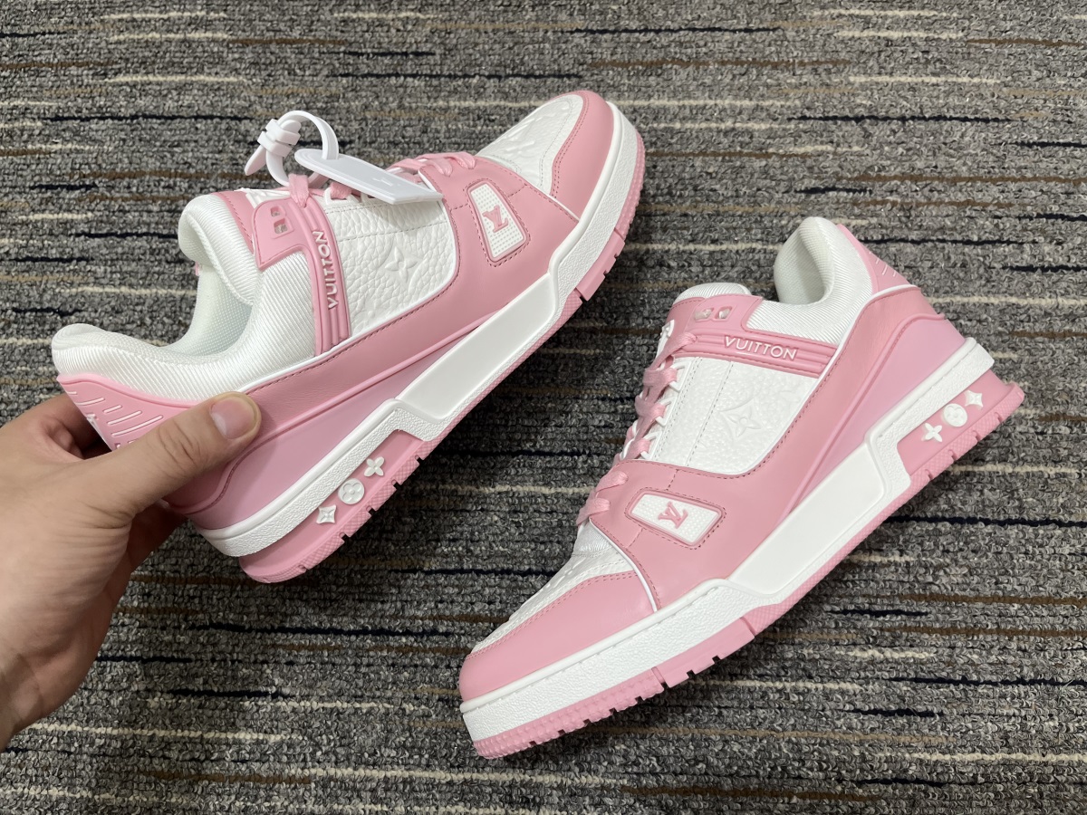 Women L*ouis V*uitton Top Sneakers