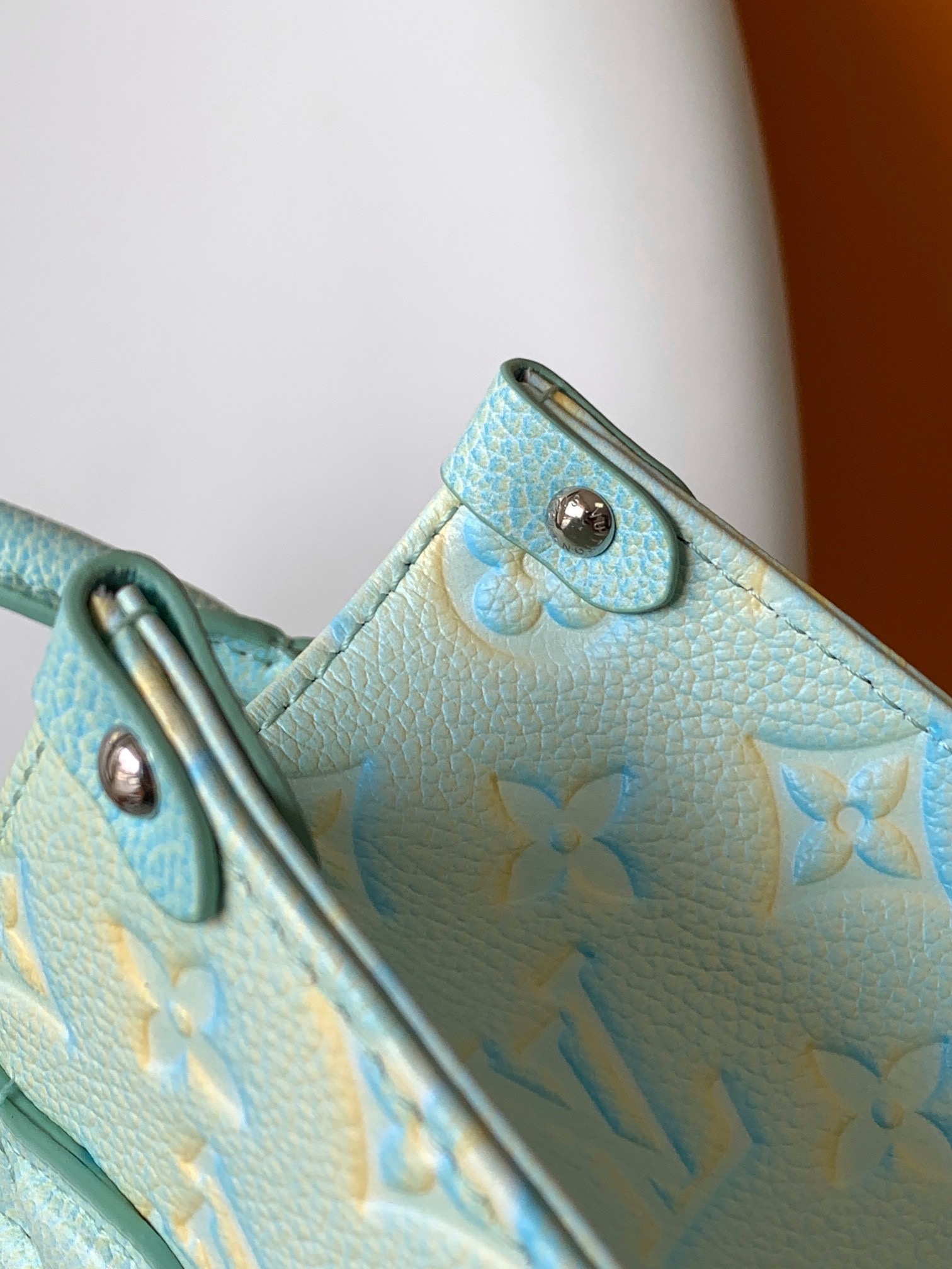 Lady L*ouis V*uitton M46270 onthego tote handbag Top Quality 25*19*11.5cm