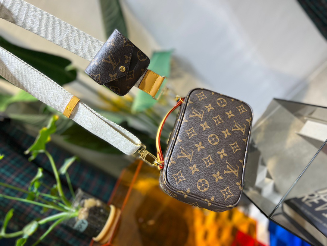 L*ouis V*uitton utility crossbody handbag Top Quality 18*11*10cm