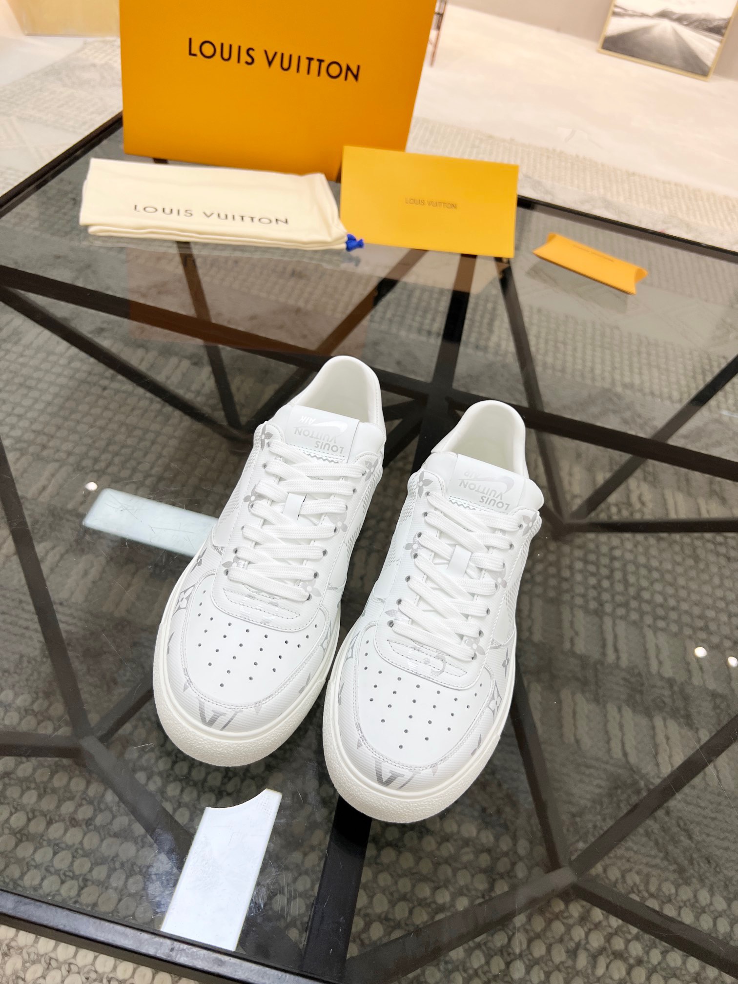 Men L*ouis V*uitton Top Sneaker