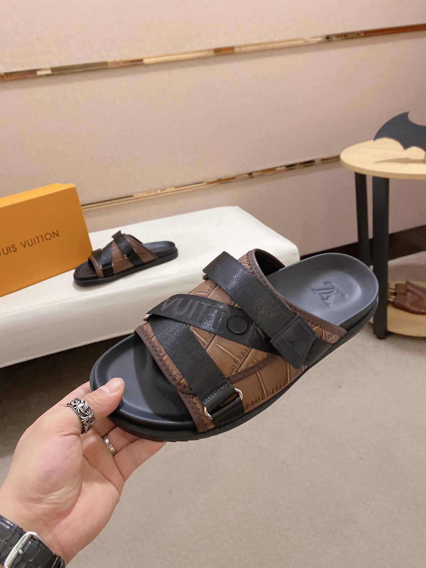 Men L*ouis V*uitton Top Slippers