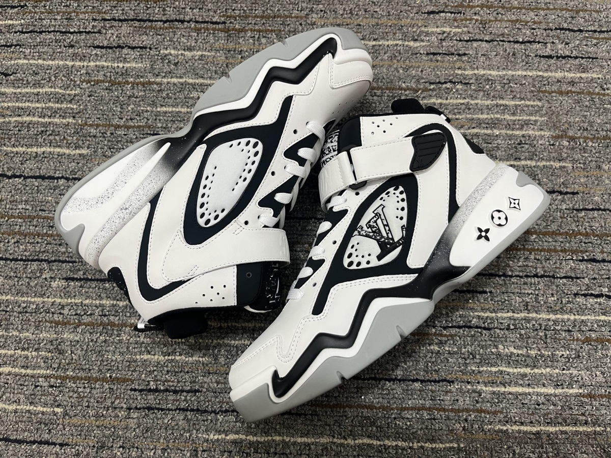 Men L*ouis V*uitton Top Sneaker