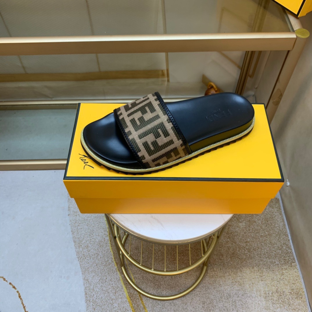 Men F*endi Top Slippers