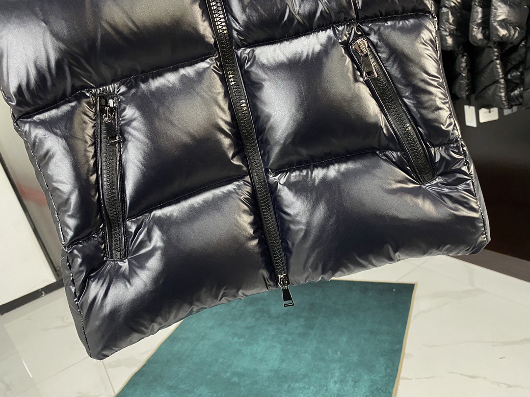 Women Down vest; M*oncler Top Quality 2022