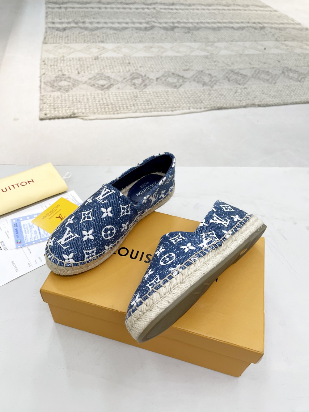 Women L*ouis V*uitton Top Sneaker