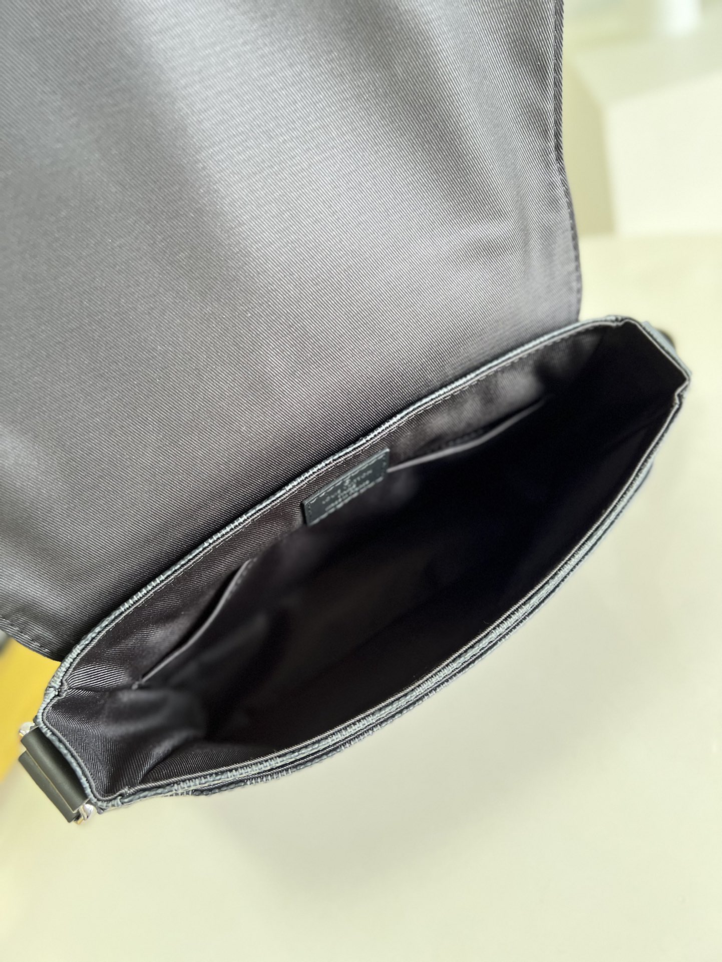 L*ouis V*uitton Bag Top Quality 26*20*7CM