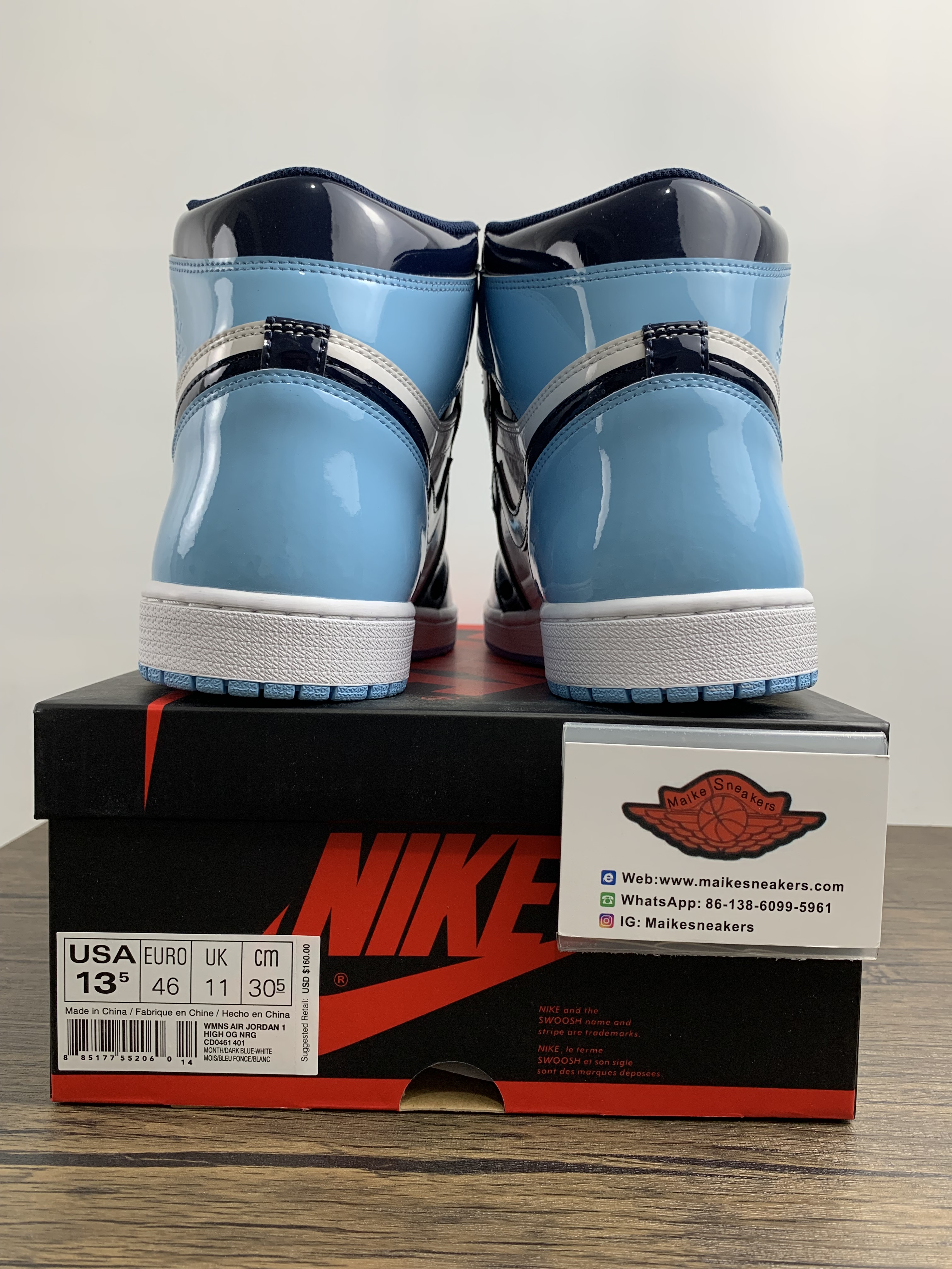 Air Jordan 1 Mid AJ1