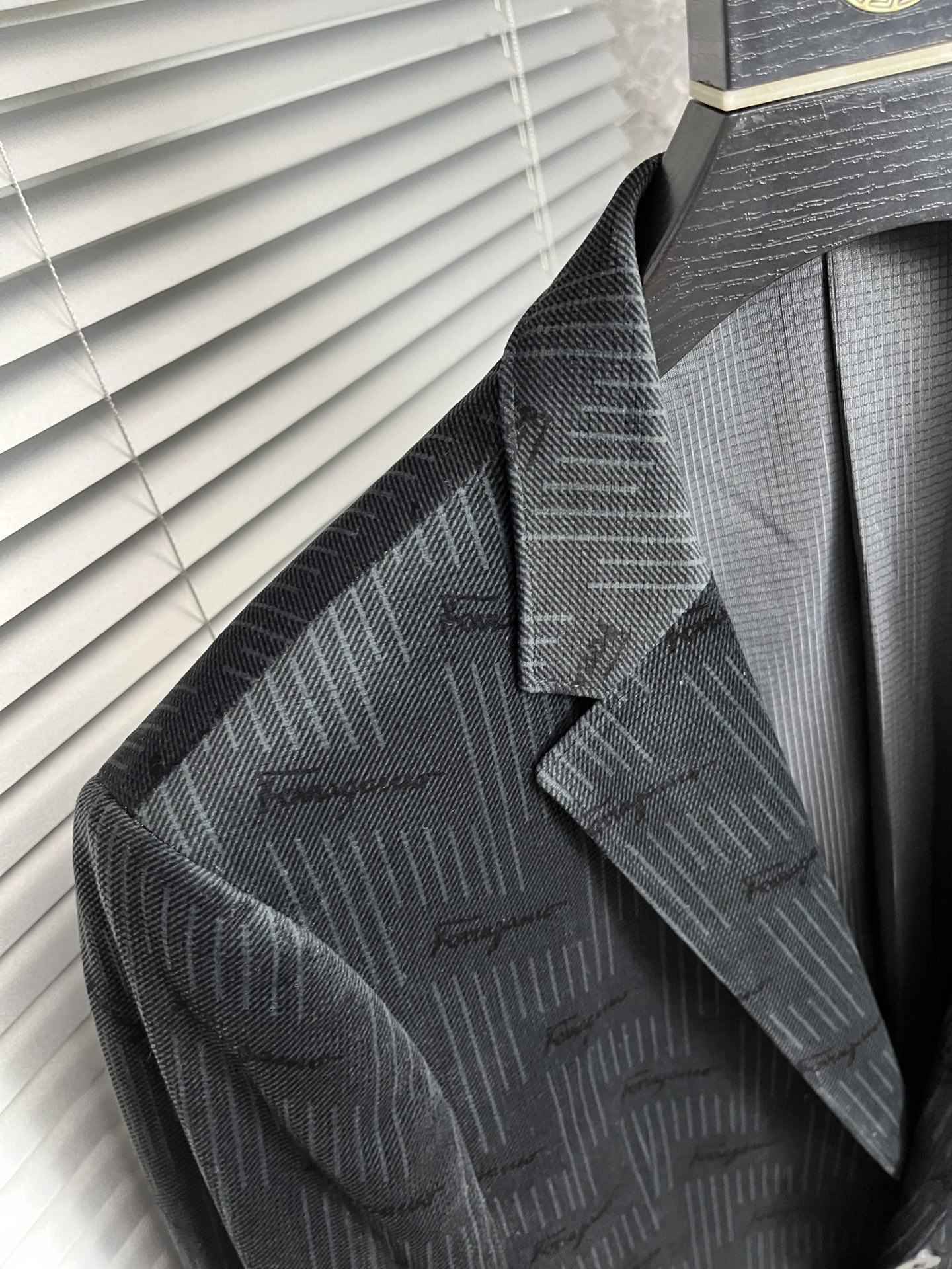 Men Jacket/Sweater Top Quality