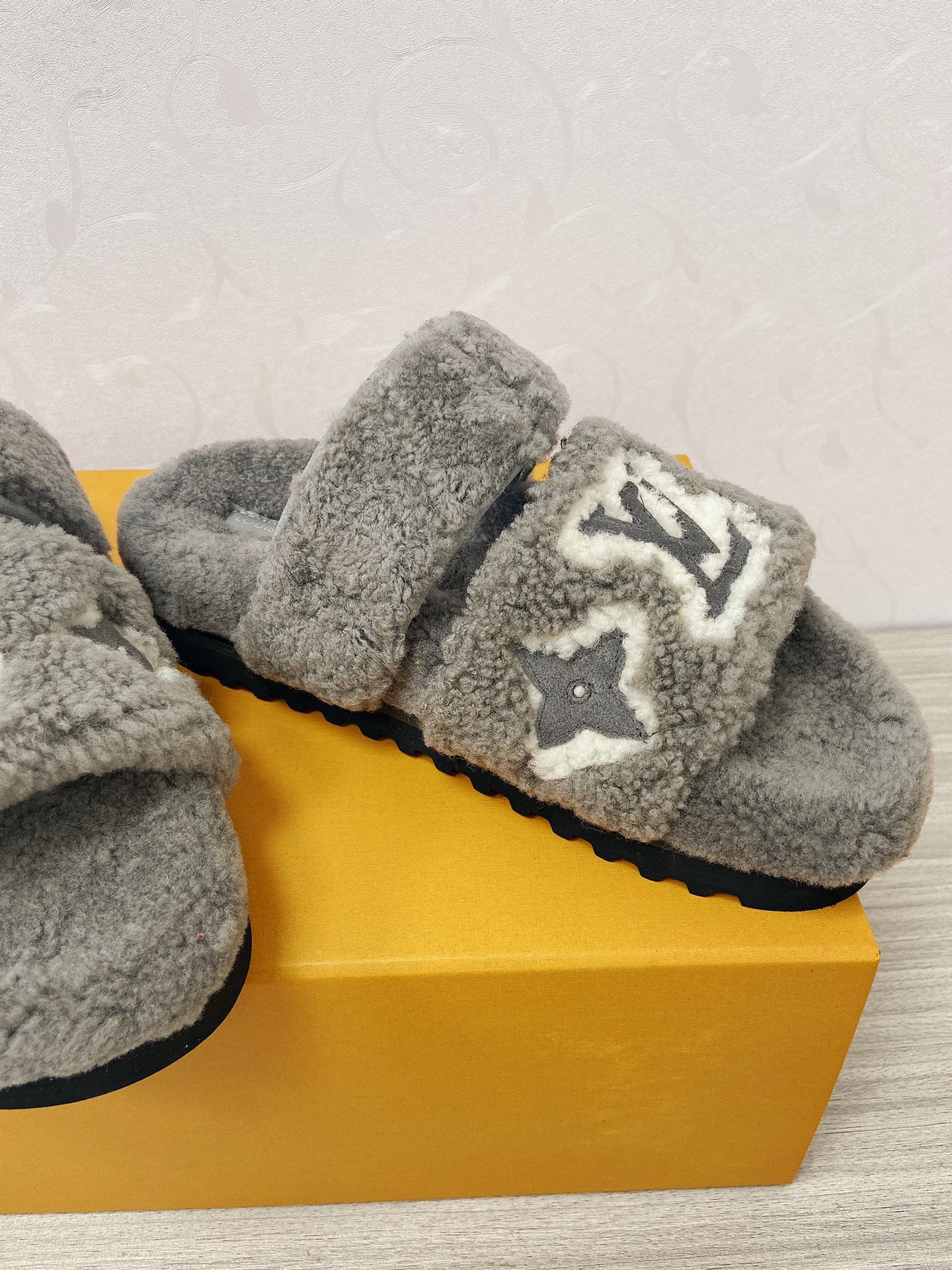 Women L*ouis V*uitton Top Sandals