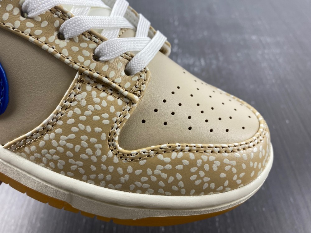 from Nike SB DUNK LOW Sesame DZ4853-200