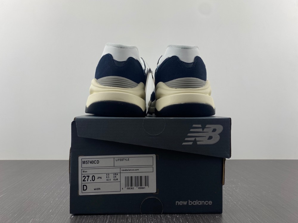 N*ew B*alance Sneakers Maikesneakers