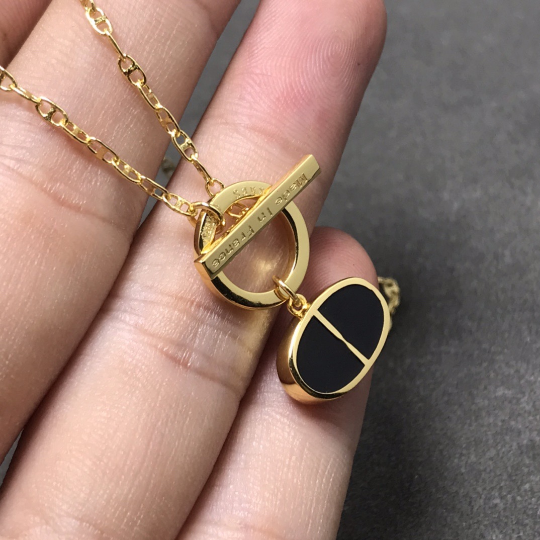 Necklace H*ermes