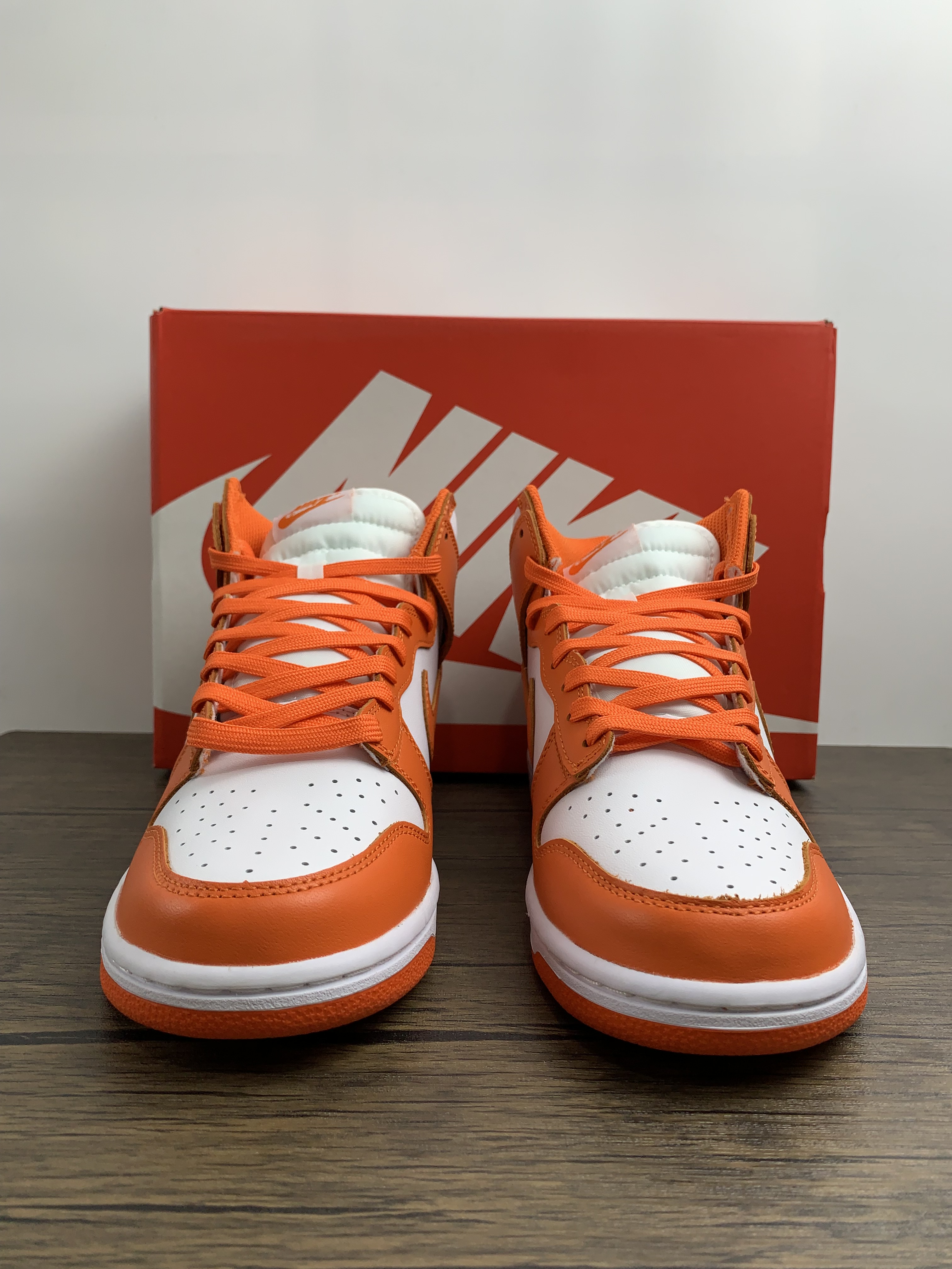 from Nike SB Dunk low pro High