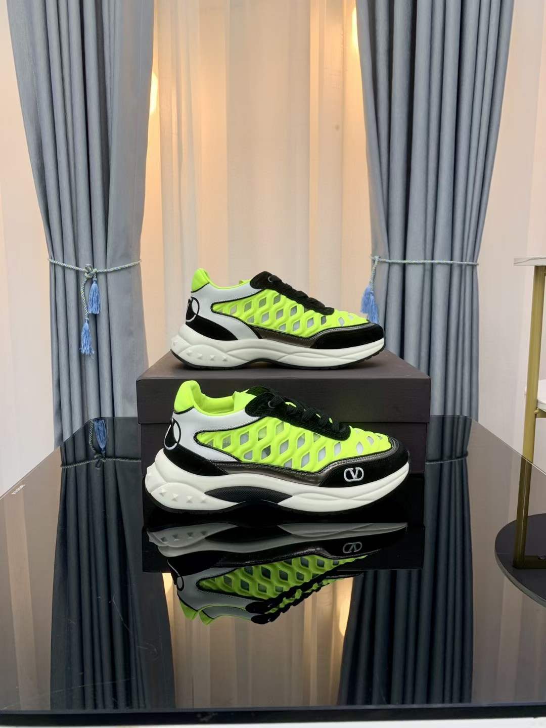 Women Men V*alentino Sneakers Maikesneakers