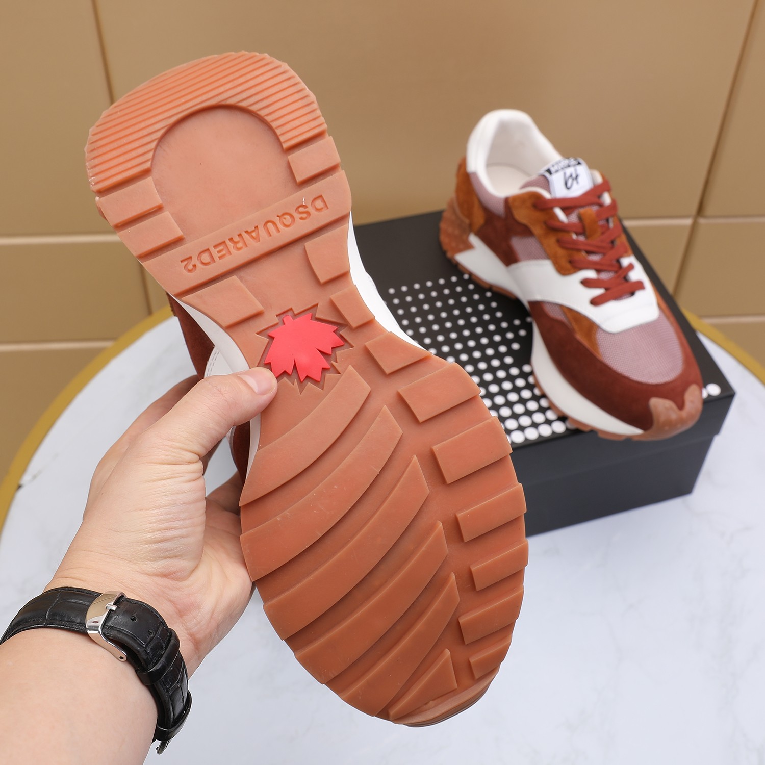 Men O*ff W*hite Top Sneakers