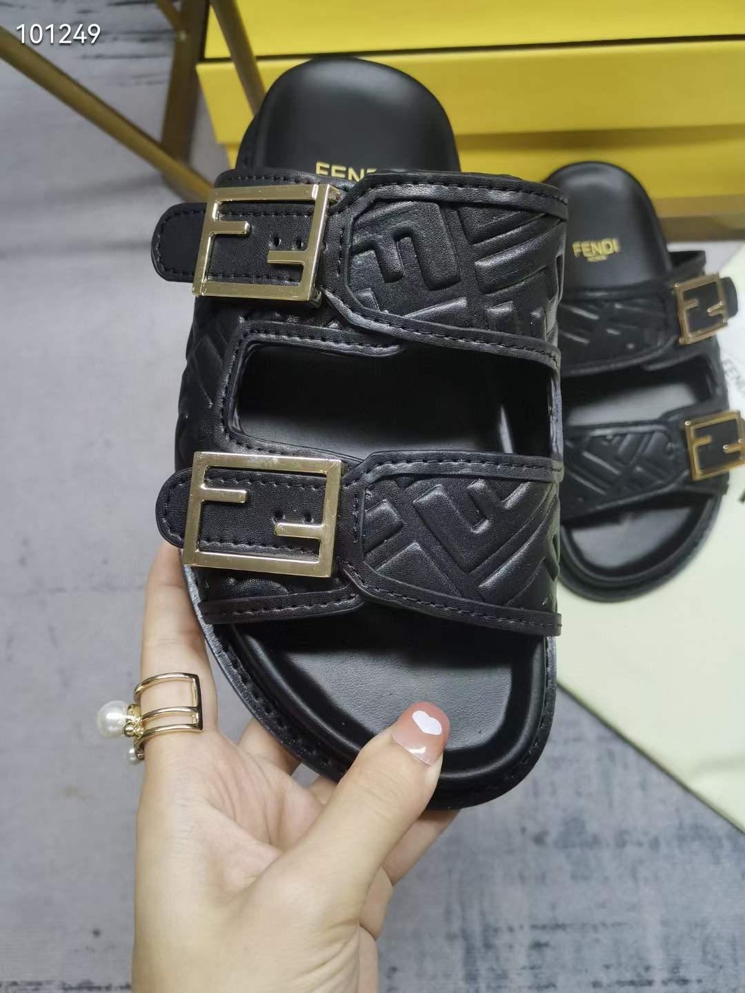 Women Men F*endi Top Sandals （ ）