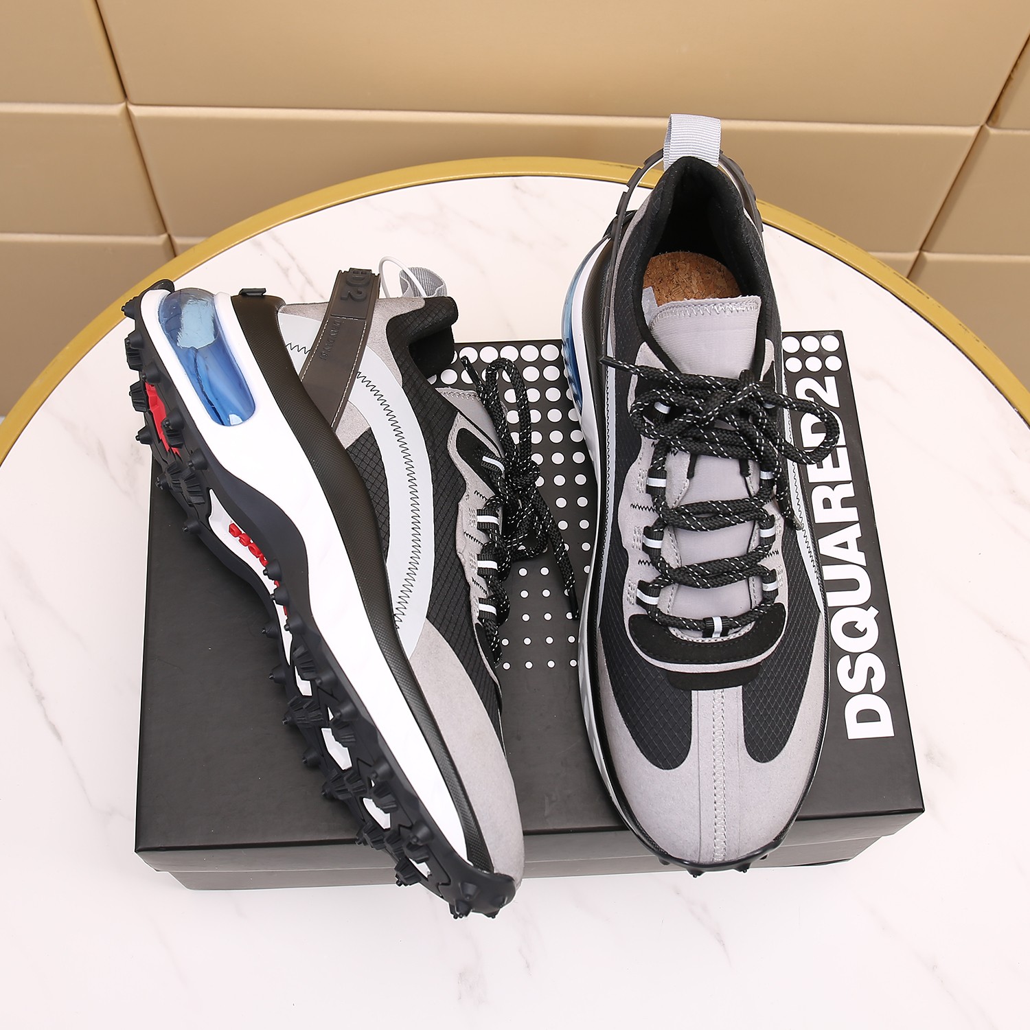 Men O*ff W*hite Top Sneakers