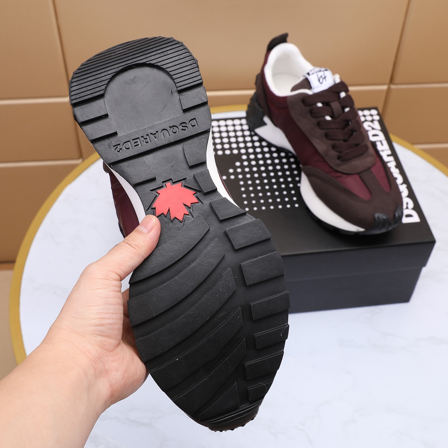 Men O*ff W*hite Top Sneakers