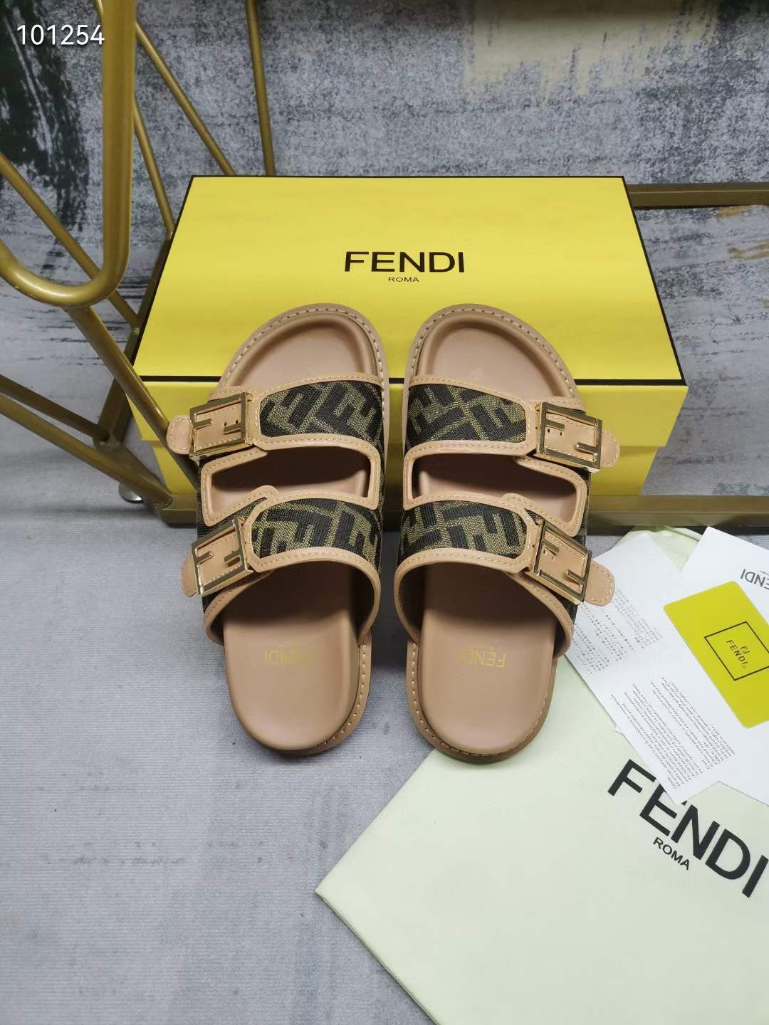 Women Men F*endi Top Sandals （ ）