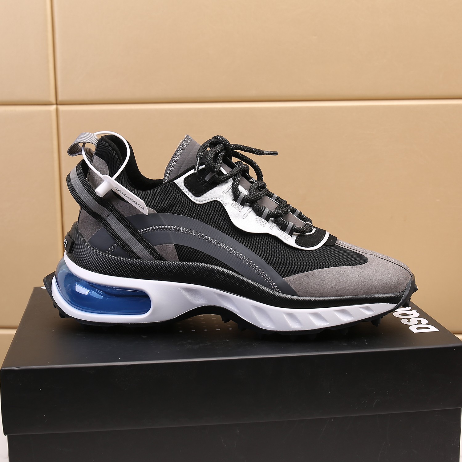 Men O*ff W*hite Top Sneakers