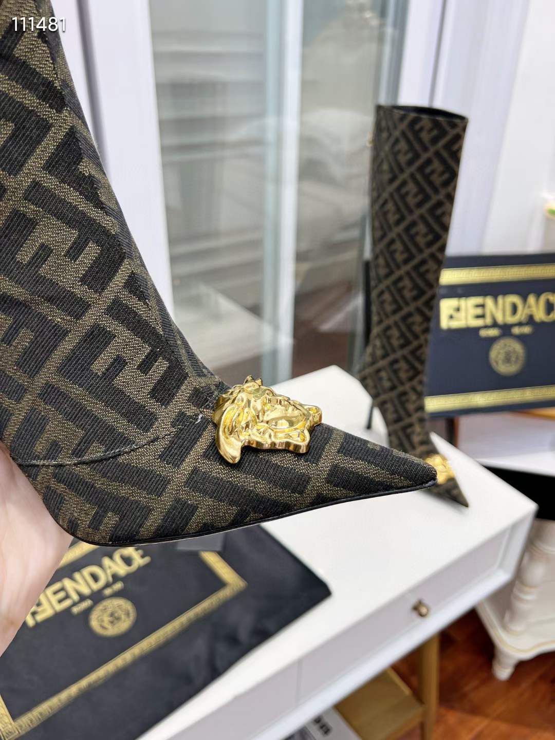 Women F*endi Top boots