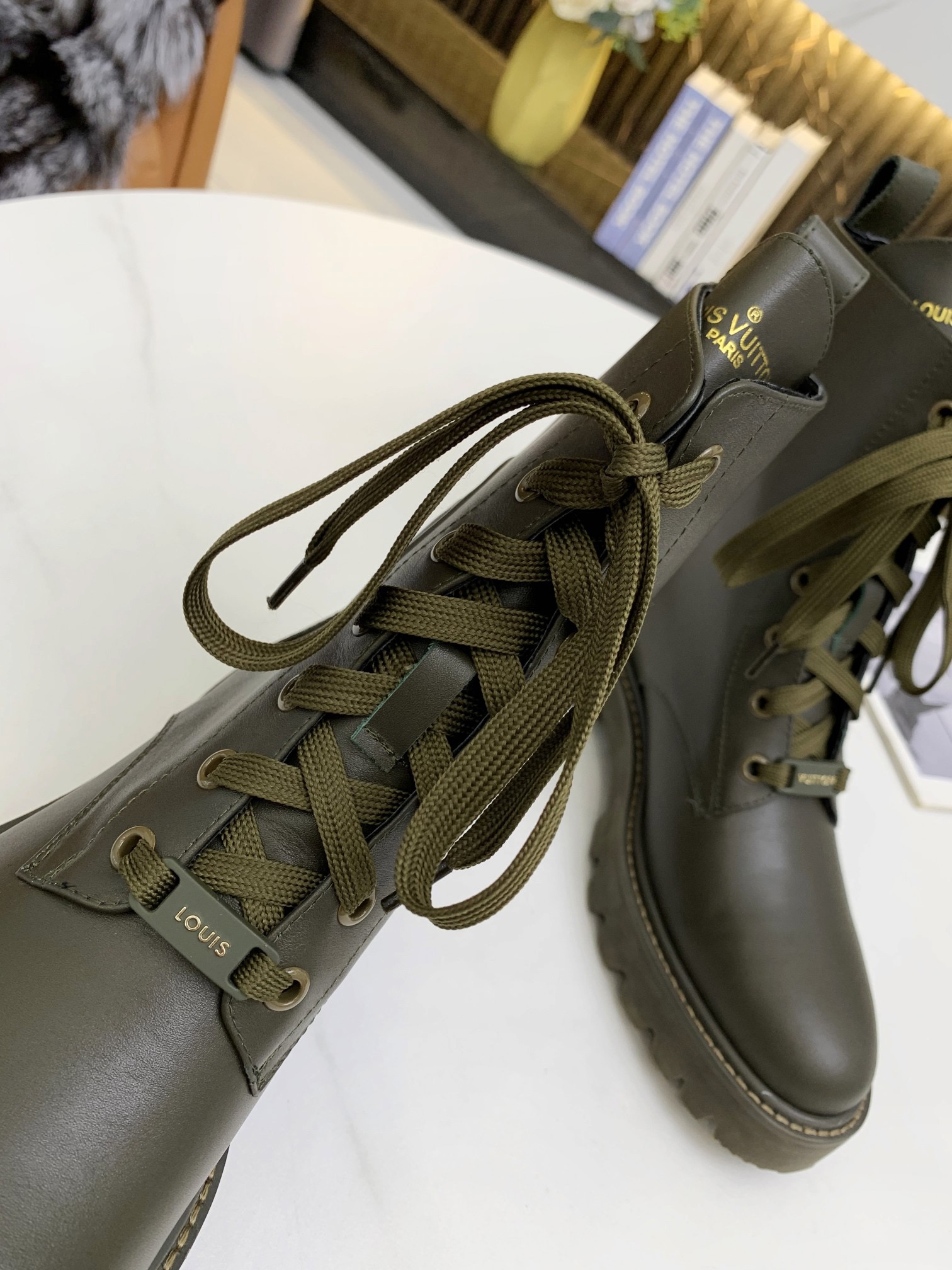 Women L*ouis V*uitton Top Boots Maikesneakers