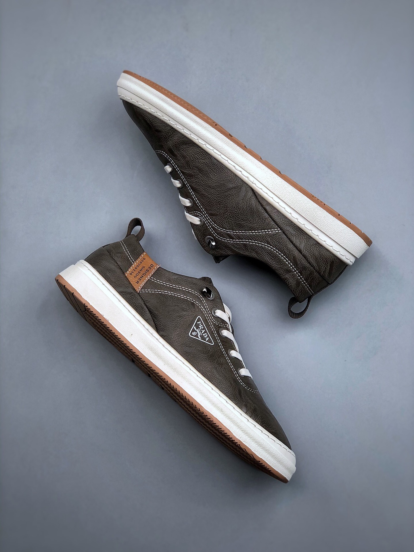 Men P*rada Top Sneaker （ ）