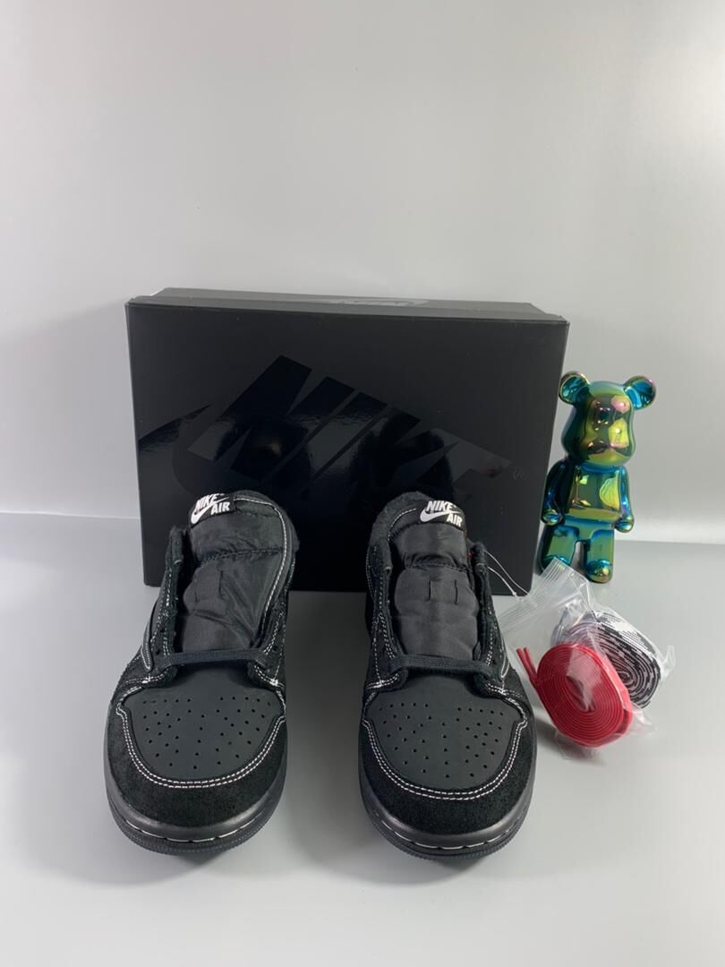 T*ravis S*cott Nike Air Jordan 1 low AJ1