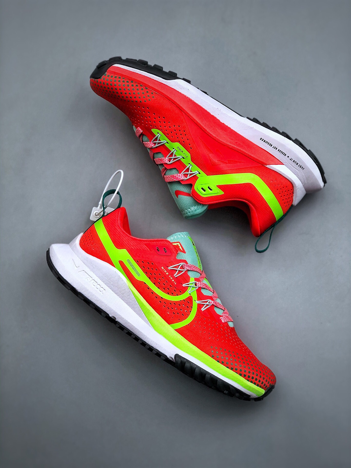 Men Nike react pegasus trail 4