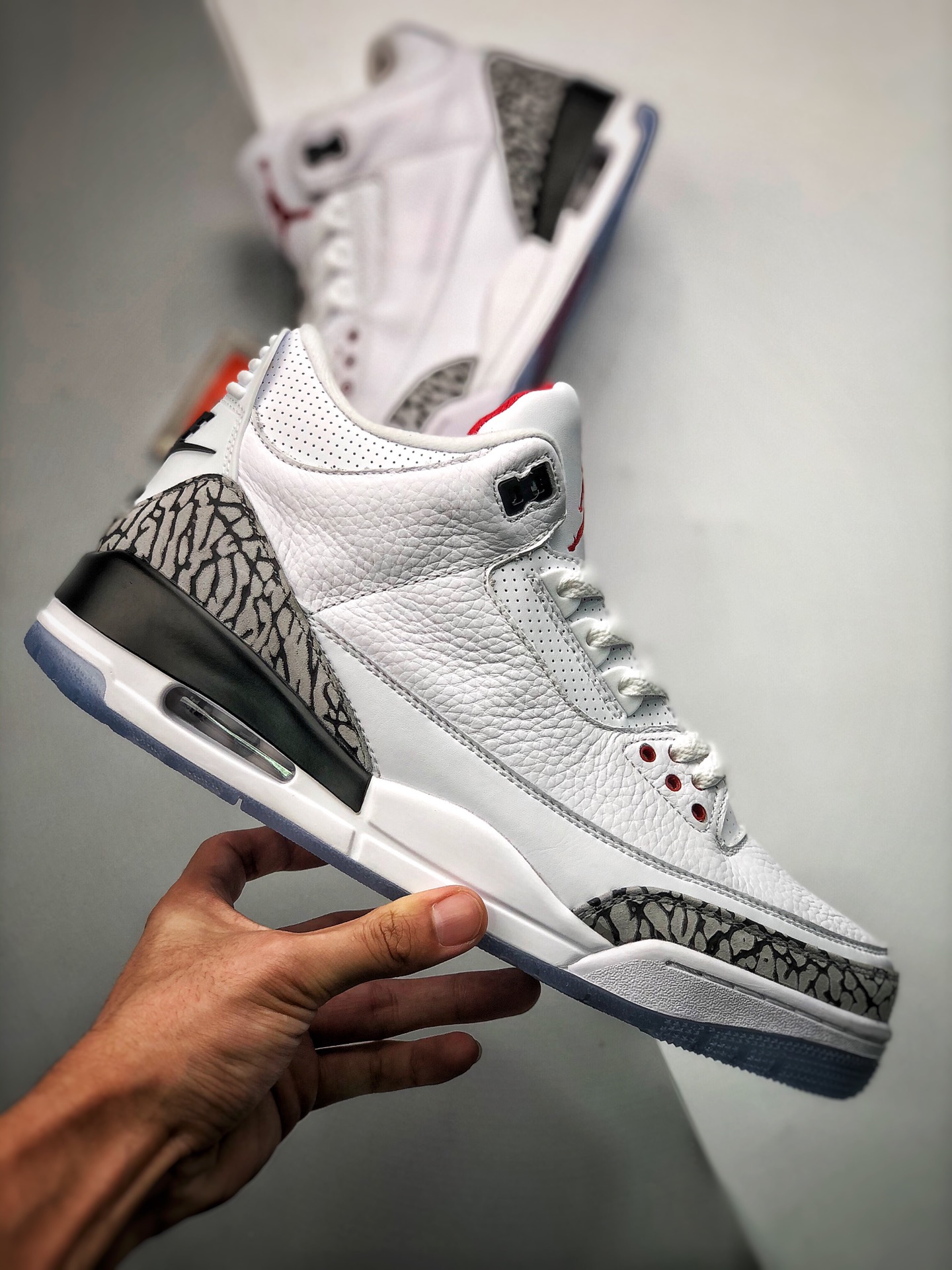 NIKE Air Jordan 3