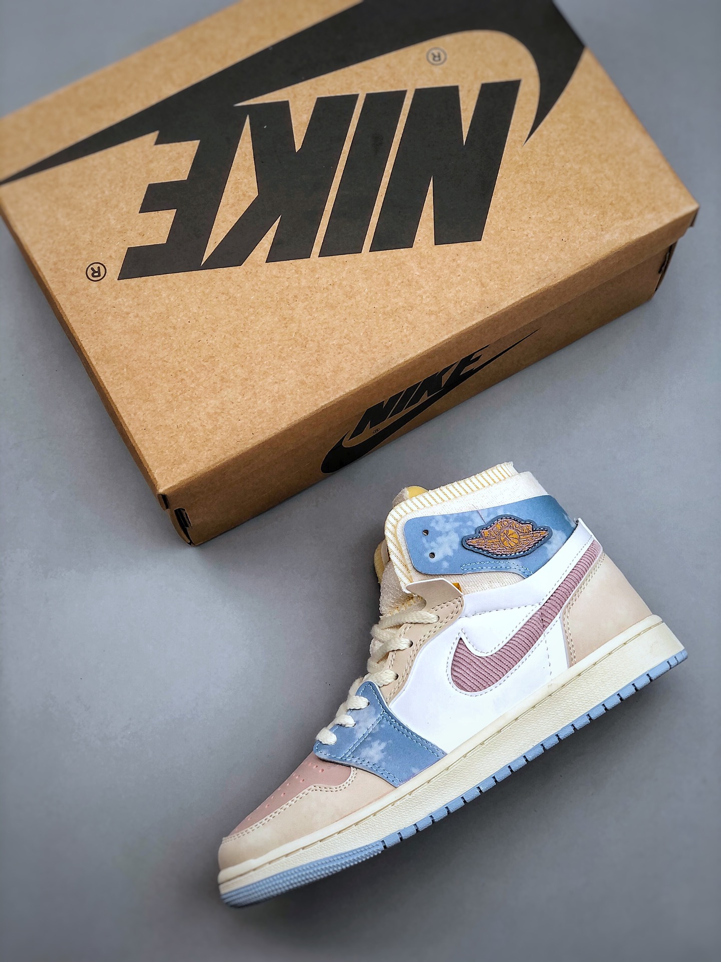 Nike Air Jordan 1 High AJ1