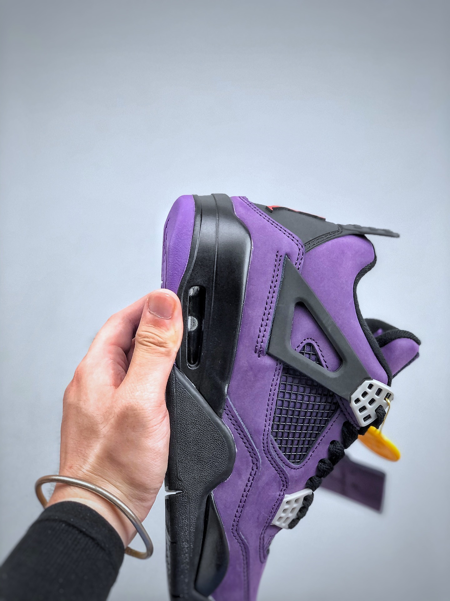 Nike Air Jordan 4 Retro