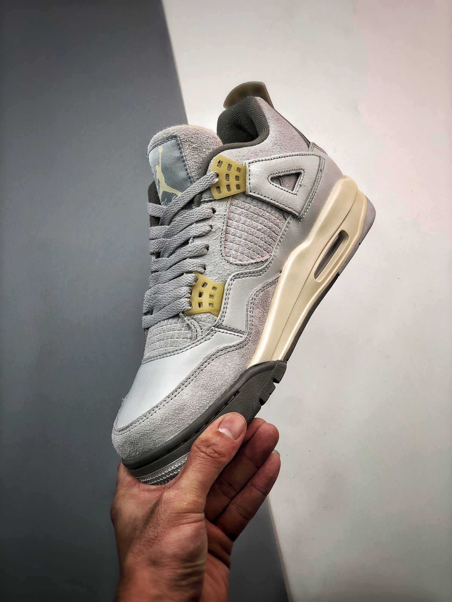 Nike Air Jordan 4 Retro