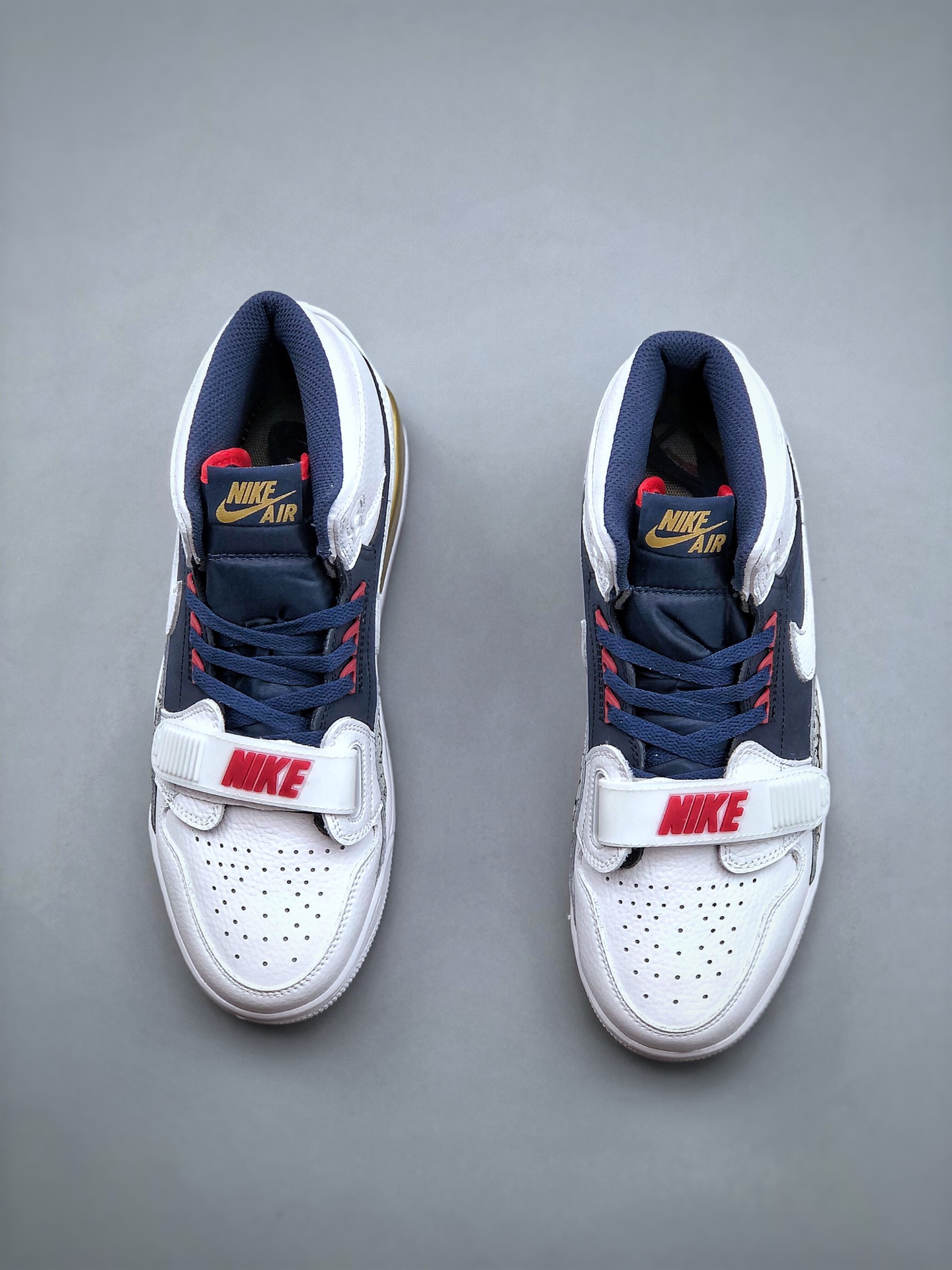 NIKE Air Jordan Legacy 312