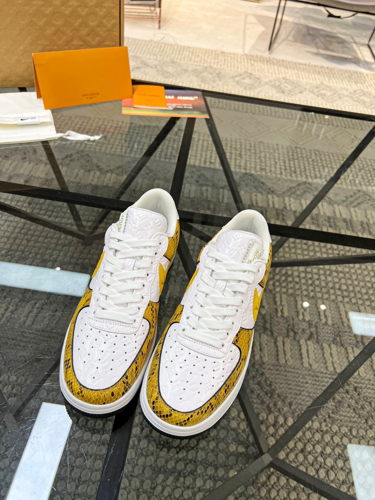 Men Women L*ouis V*uitton x NIKE Sneakers Maikesneakers