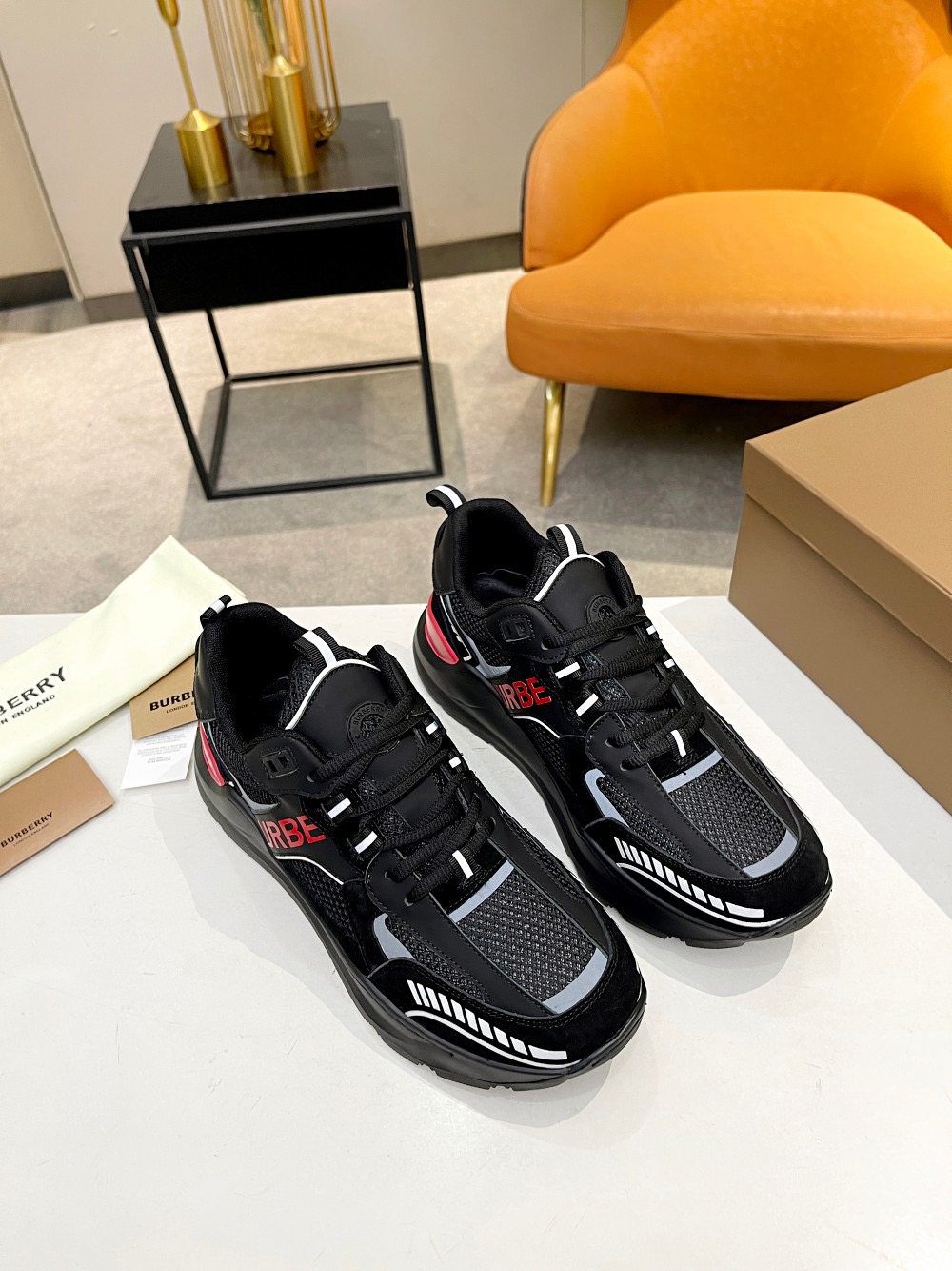 Men B*rberry Sneaker （）