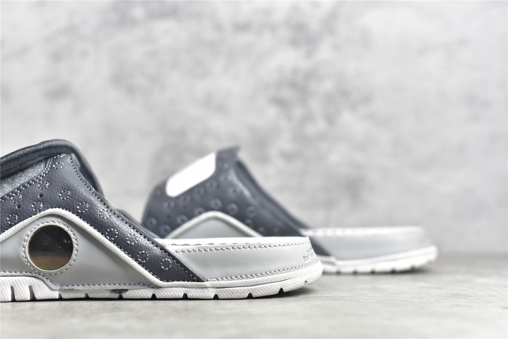 Nike Air Jordan 13 Slippers