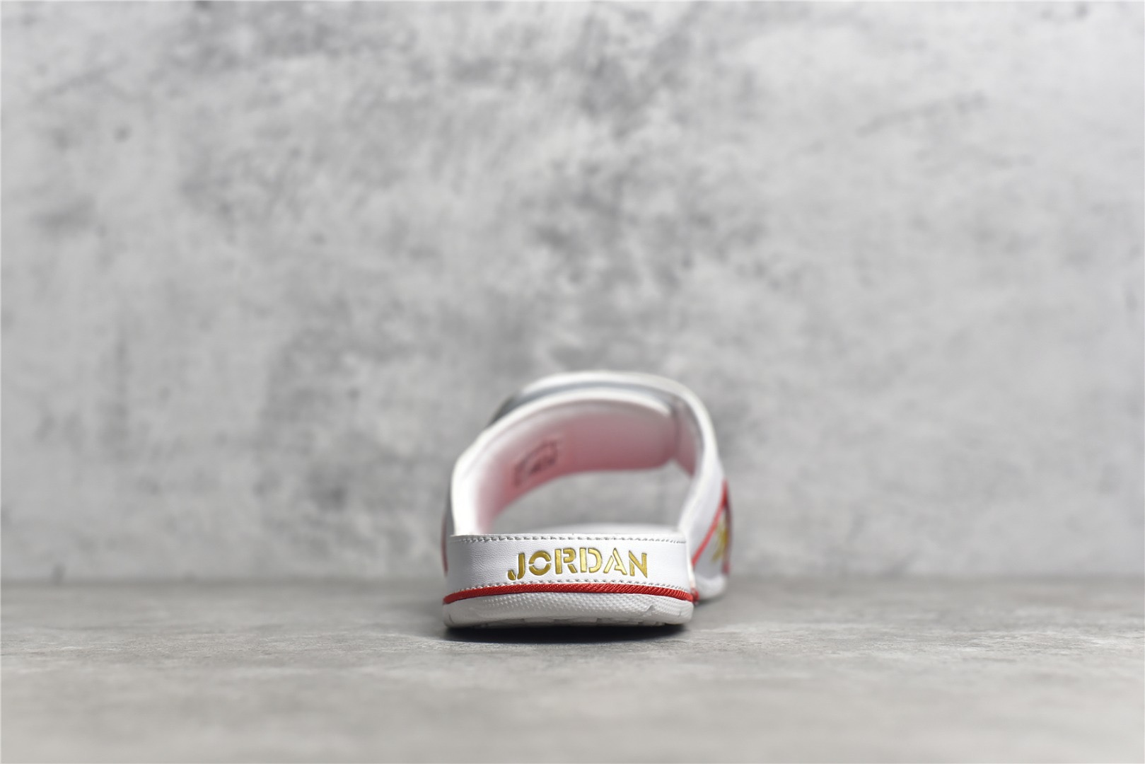 Nike Air Jordan 4 Slippers