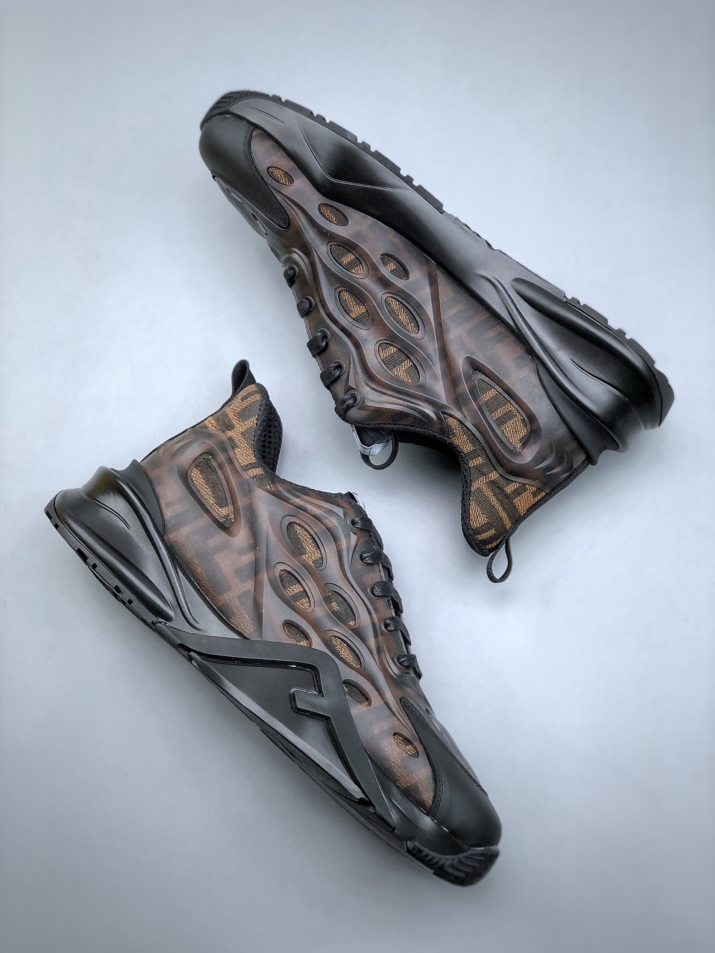 Men F*endi Top Sneaker （ ）