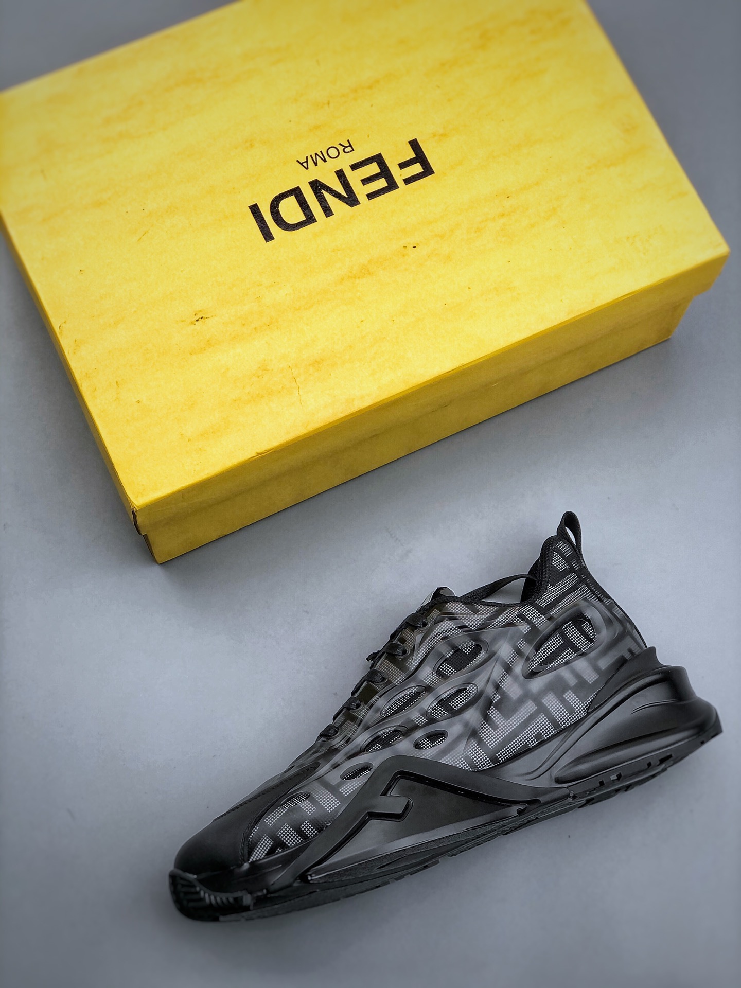 Men F*endi Top Sneaker （ ）