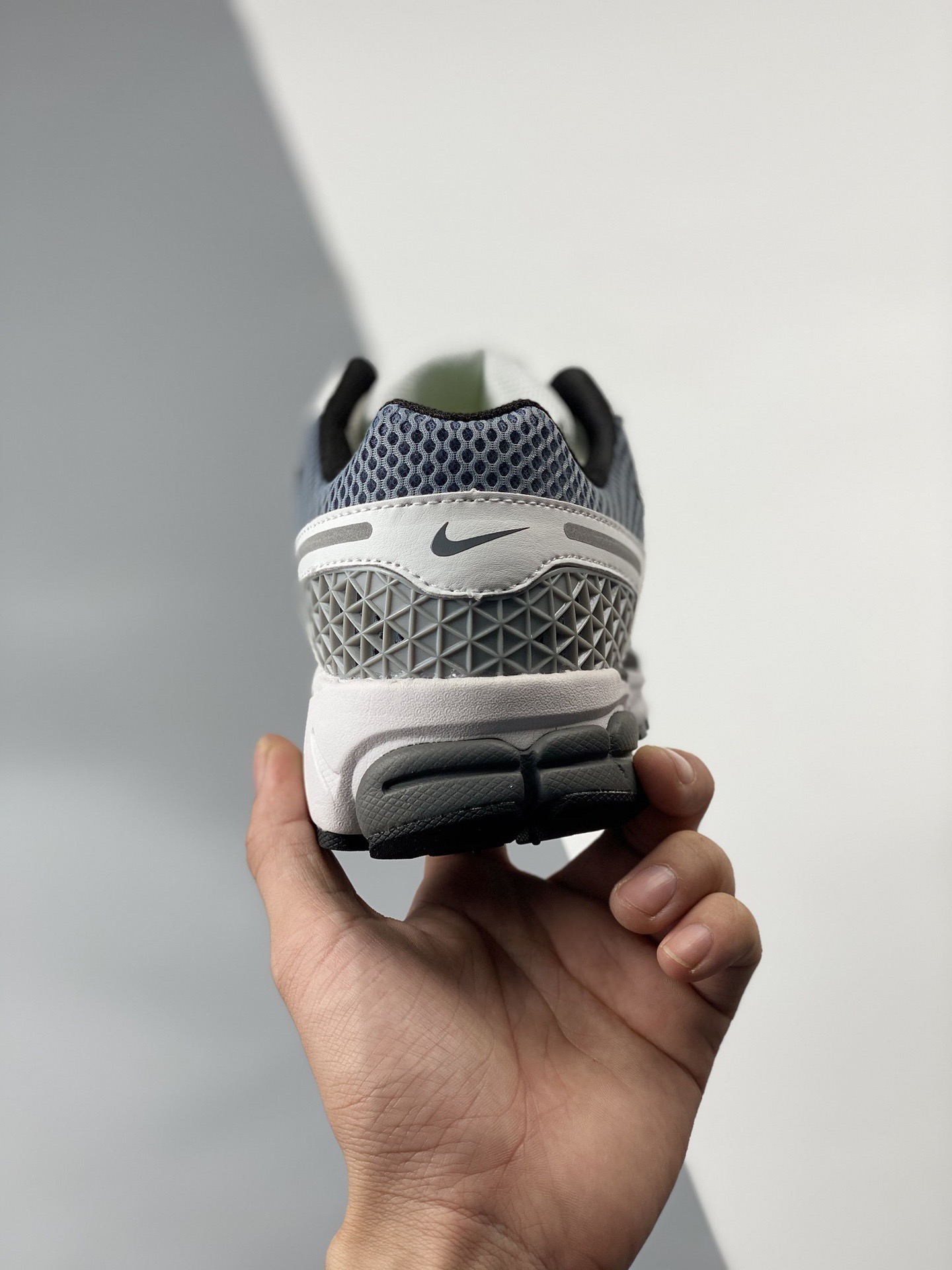 Nike Zoom Vomero 5 SP