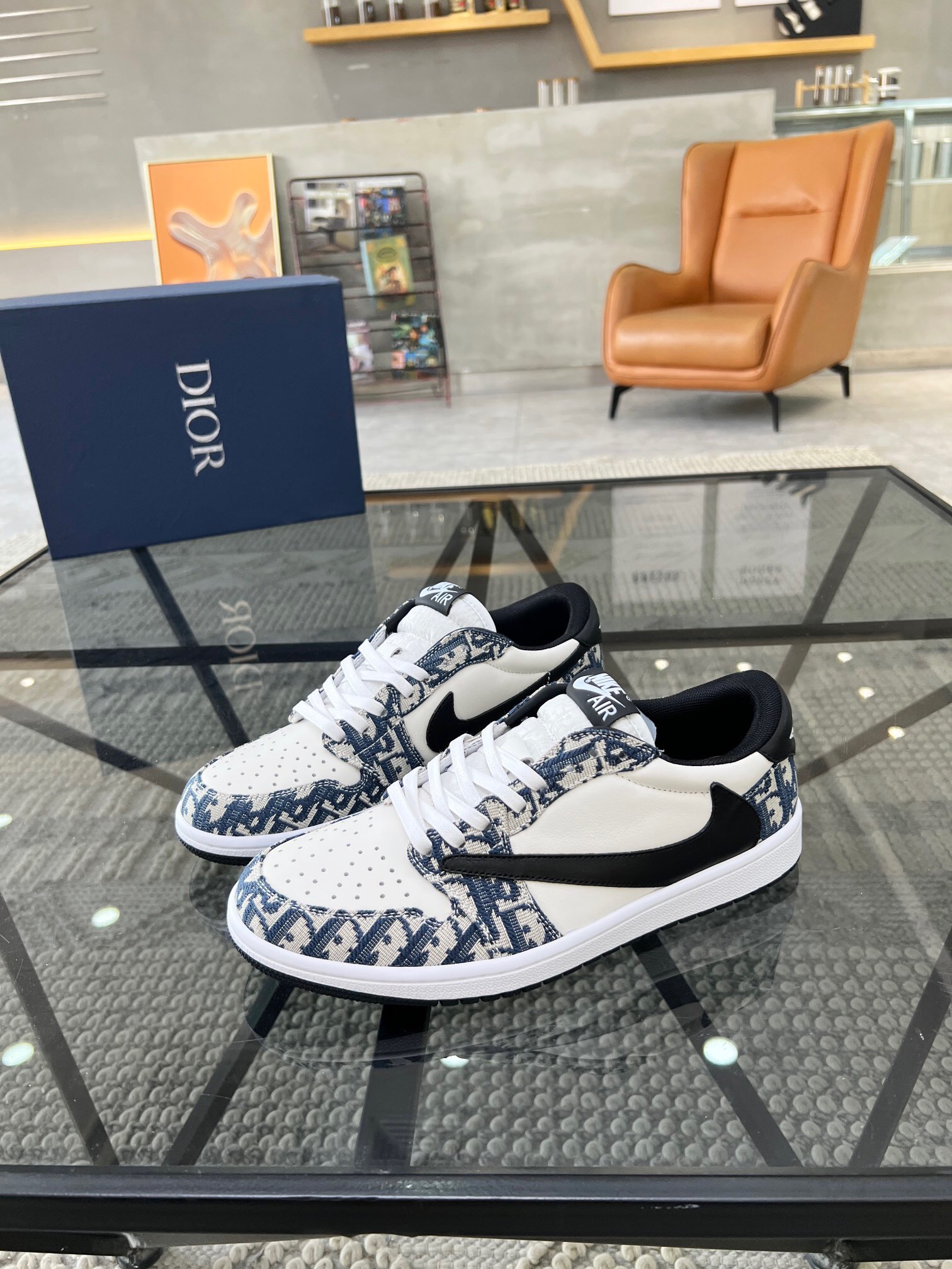 Men D*ior Top Sneakers