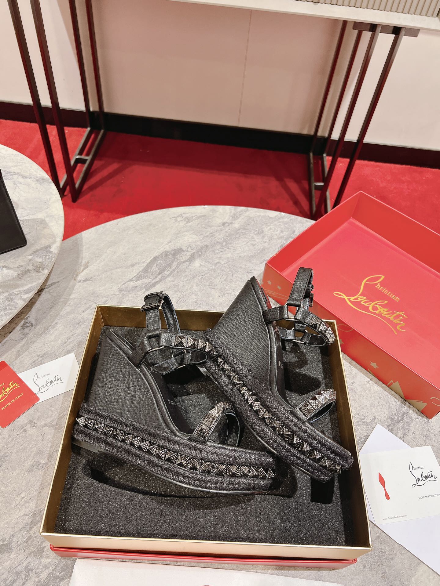 great quality c* hristian Louboutin sneaker