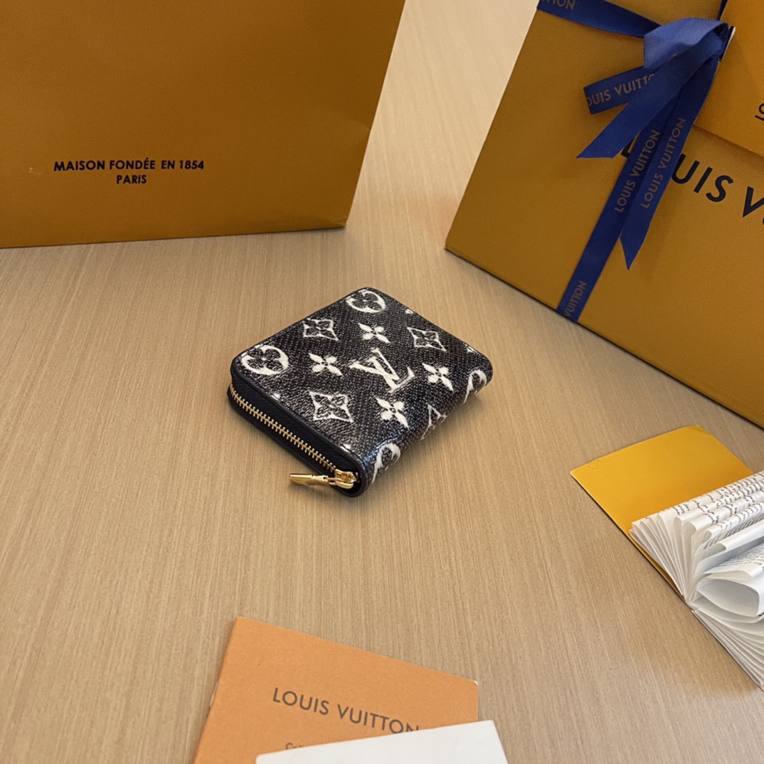 L*ouis V*uitton Top Bag