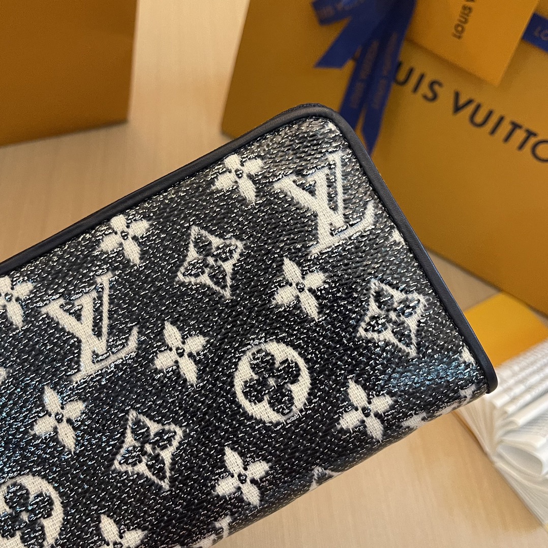 L*ouis V*uitton Top Bag