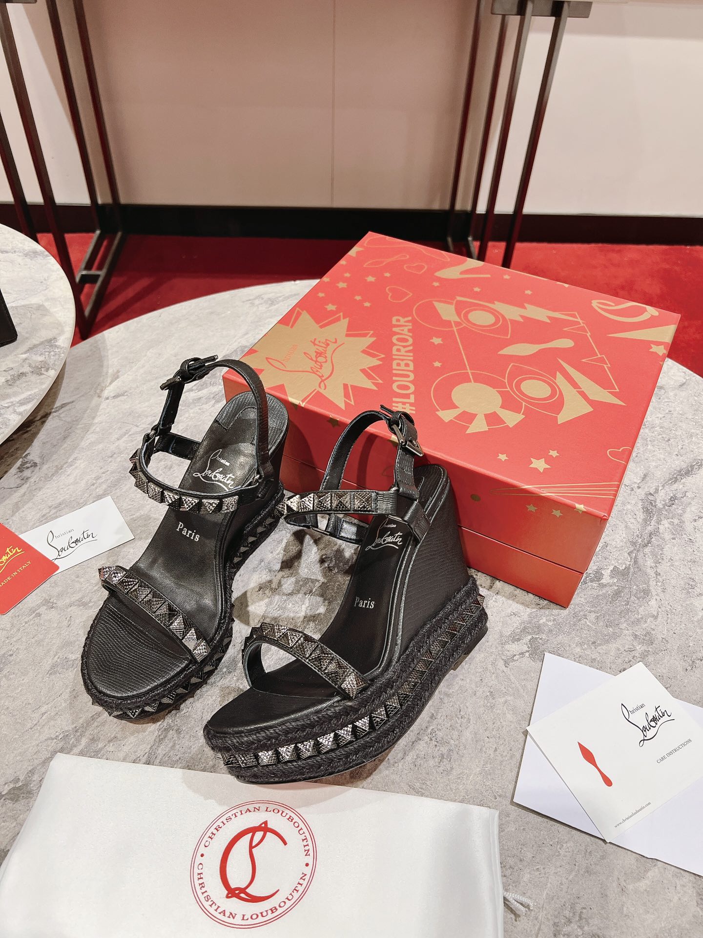 great quality c* hristian Louboutin sneaker