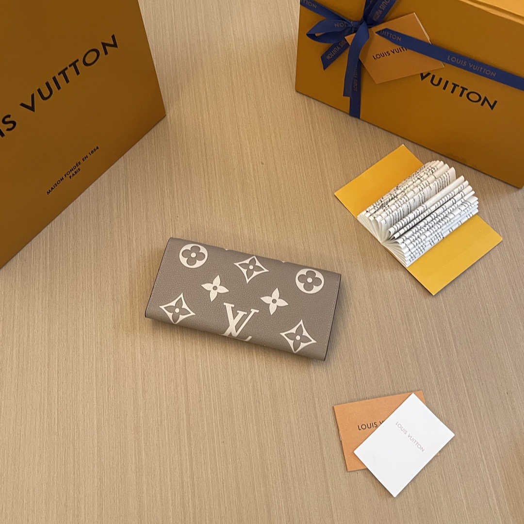 L*ouis V*uitton Top Bag