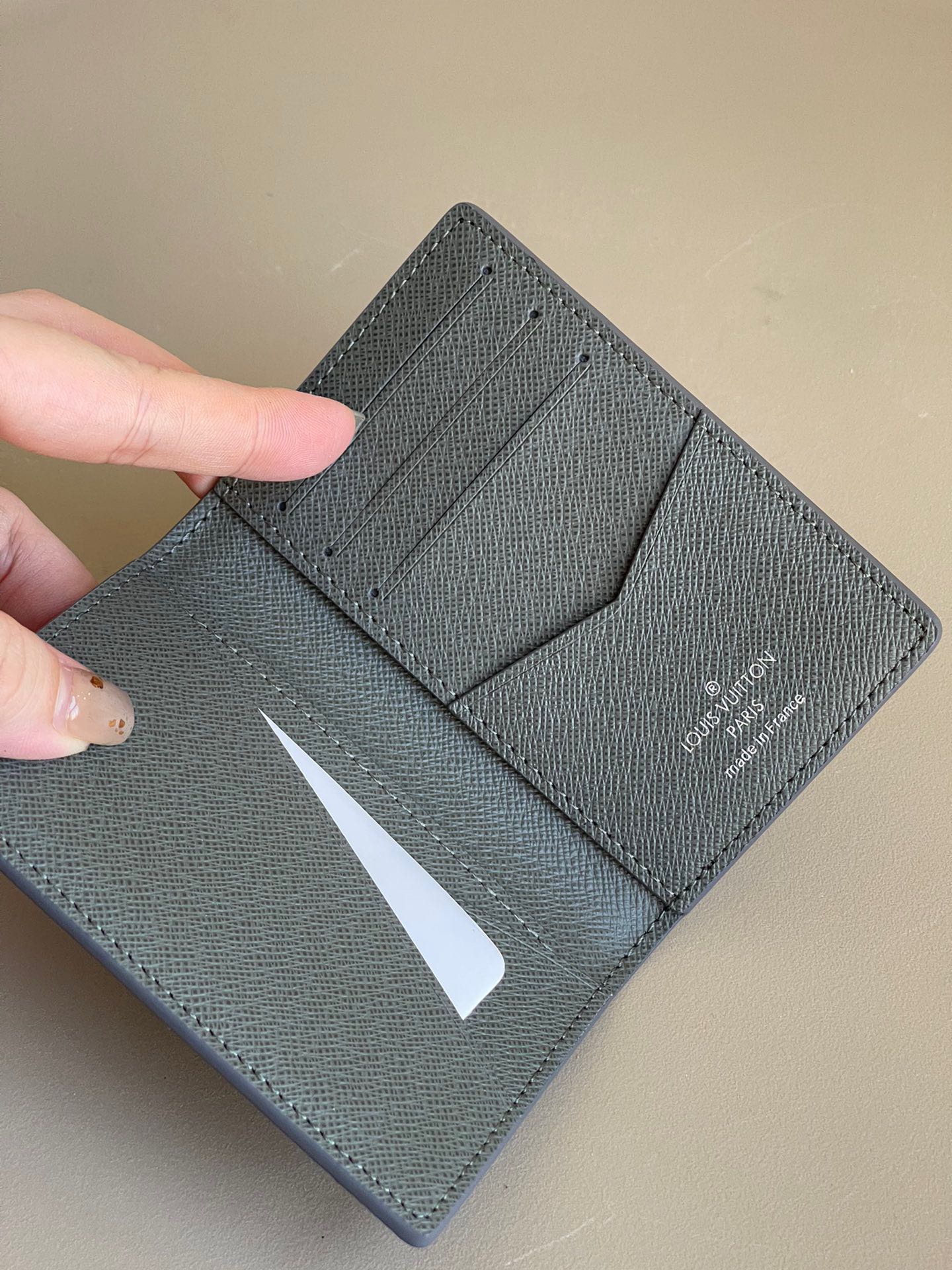 L*ouis V*uitton  Top Bag