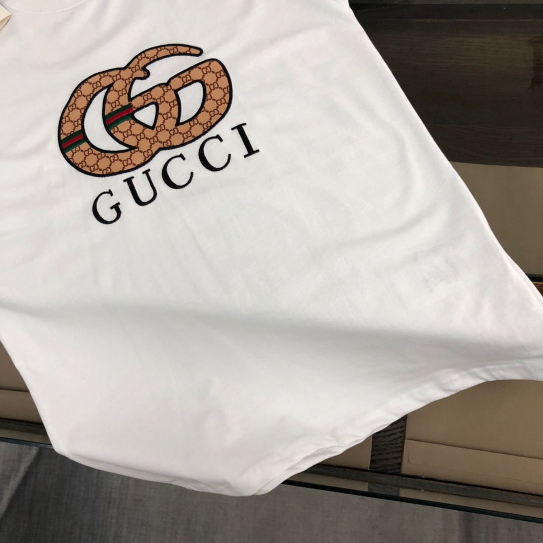 Men T-shirt Top Quality 2023