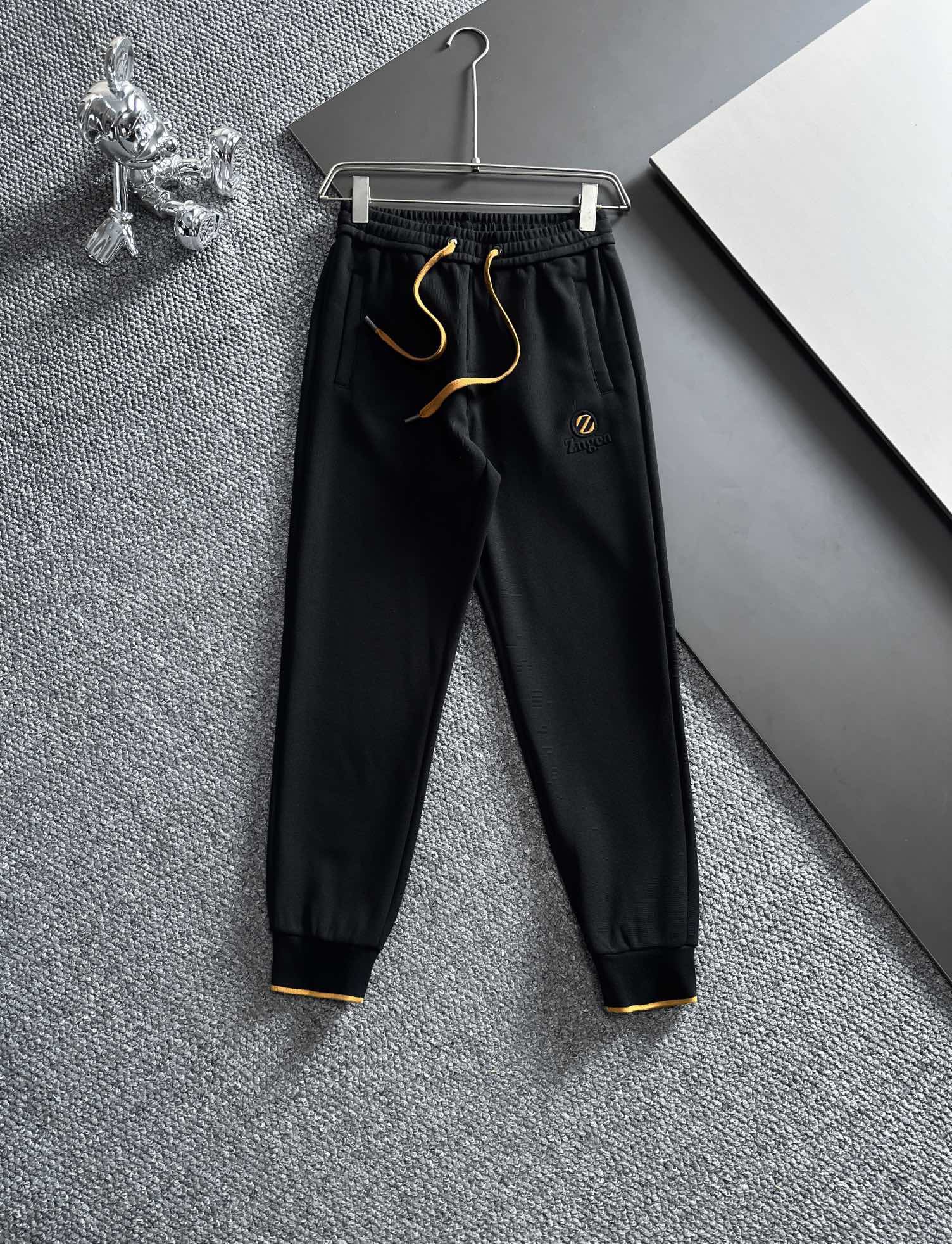 Men suits Top Quality 2023